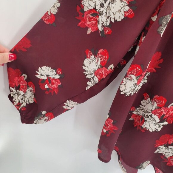 Maurices Womens Floral Semi-Sheer Tunic Top Sz 0 V-Neck Maroon Red Long Sleeve - Picture 4 of 11